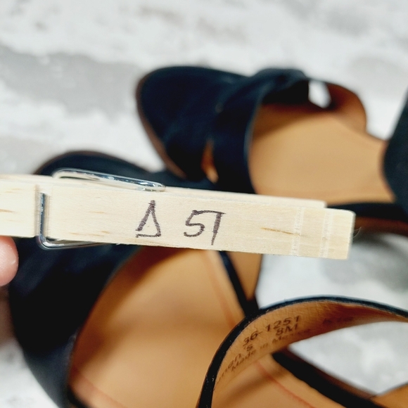 New Trask Saydee Leather Cone Heel Strappy  Sandals D51 - Picture 14 of 14